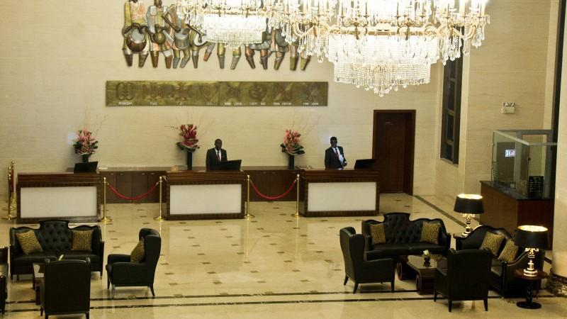 Tang Palace Hotel Akra Dış mekan fotoğraf
