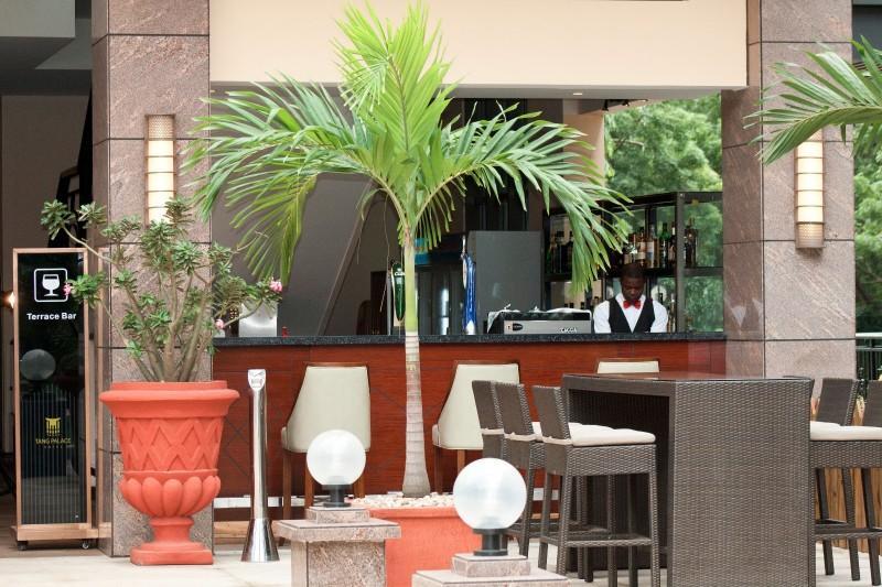 Tang Palace Hotel Akra Dış mekan fotoğraf